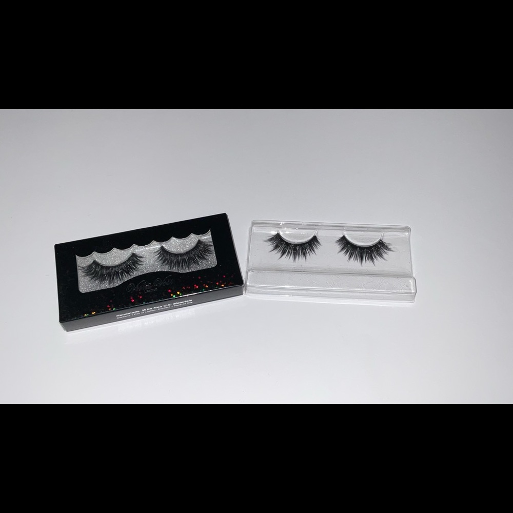 Violet Voss lashes limited edition fo mink